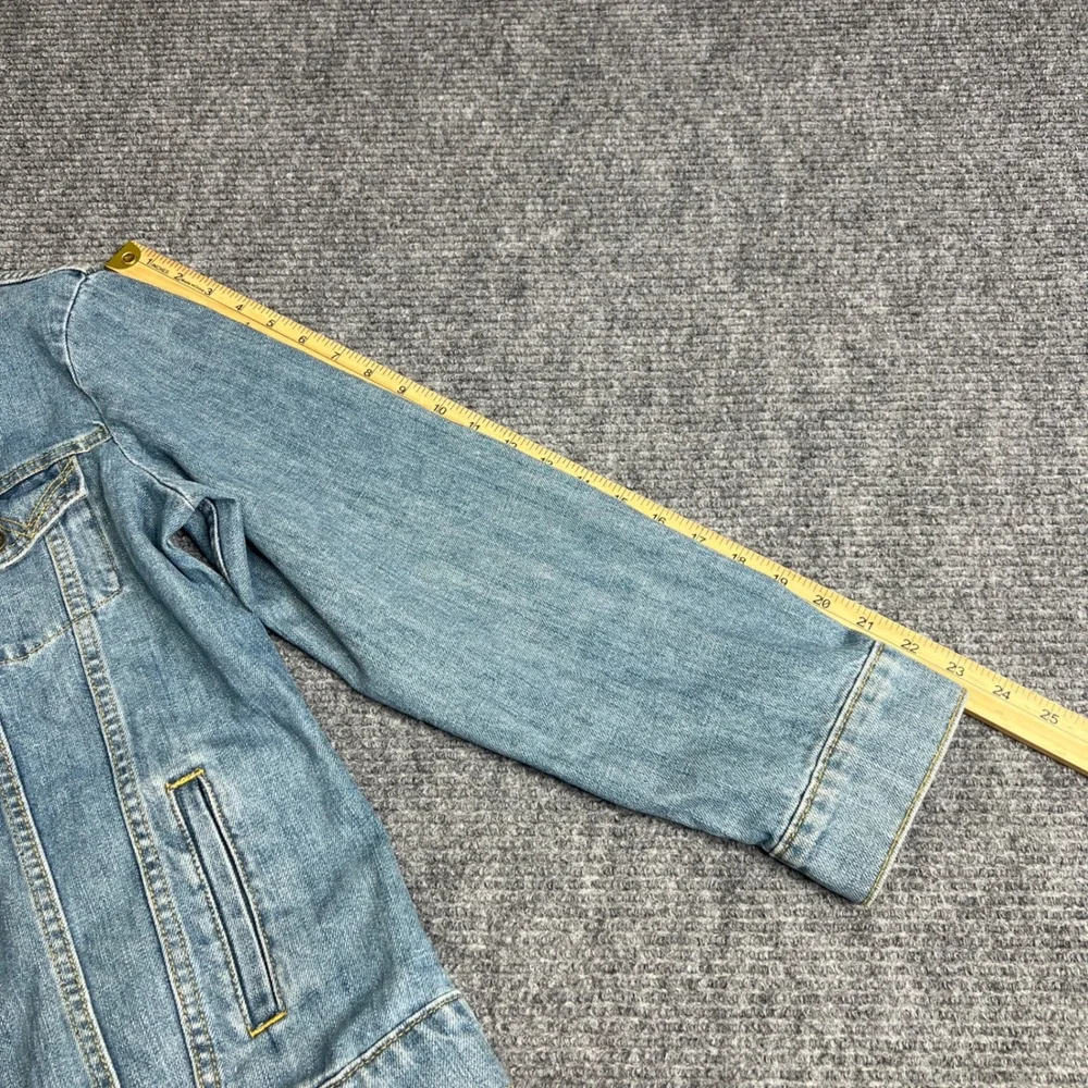 Wrangler Womens Light Wash Denim Trucker Jacket Blue Medium 10MT1JKBN Cotton